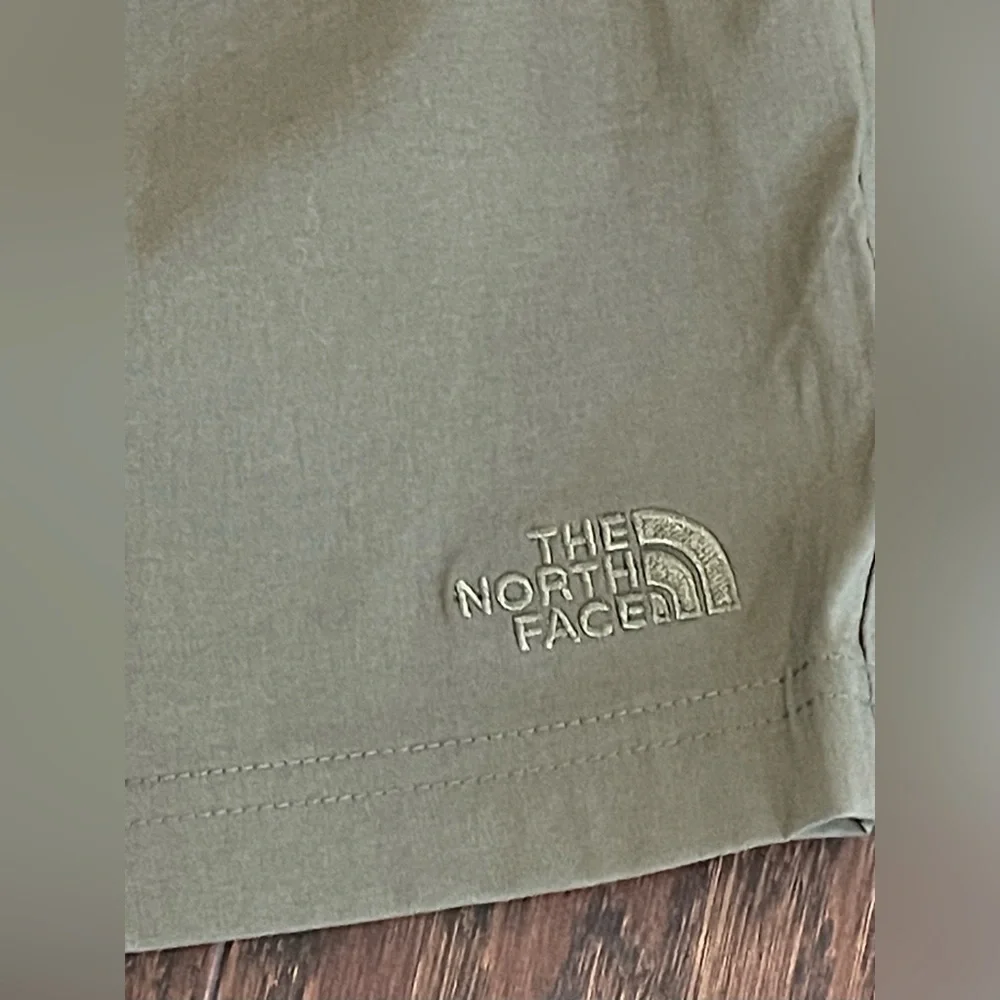 The North Face Class V Pull On Shorts Men Size XXL Taupe Green NEW